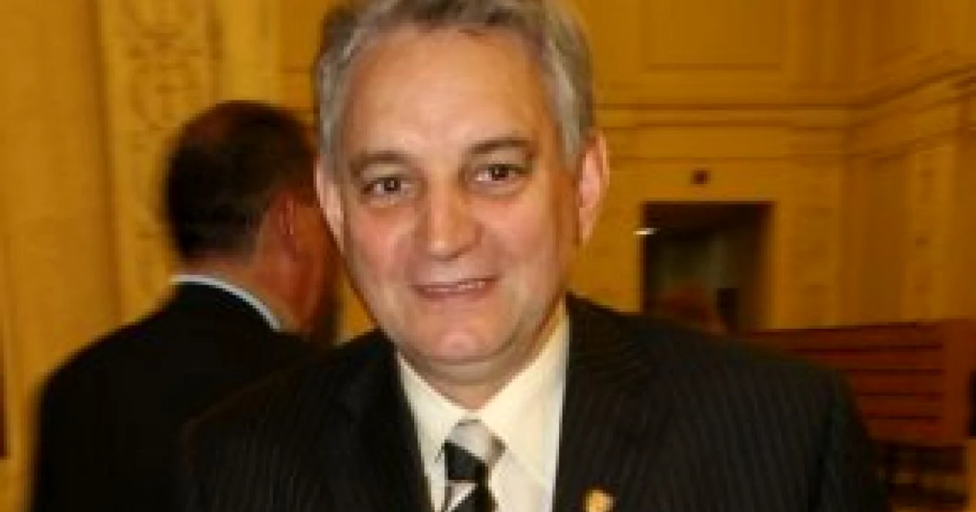 Ilie Sârbu: Sunt dispus să renunţ voluntar la 20 la sută din salariu