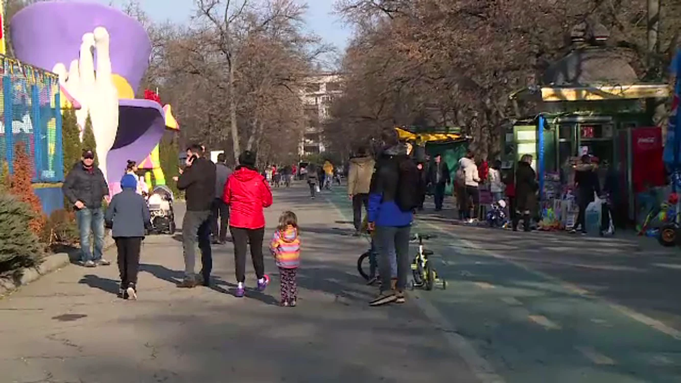 Românii sunt invitați la plimbări de vremea caldă din martie.Foto: captură stirileprotv.ro