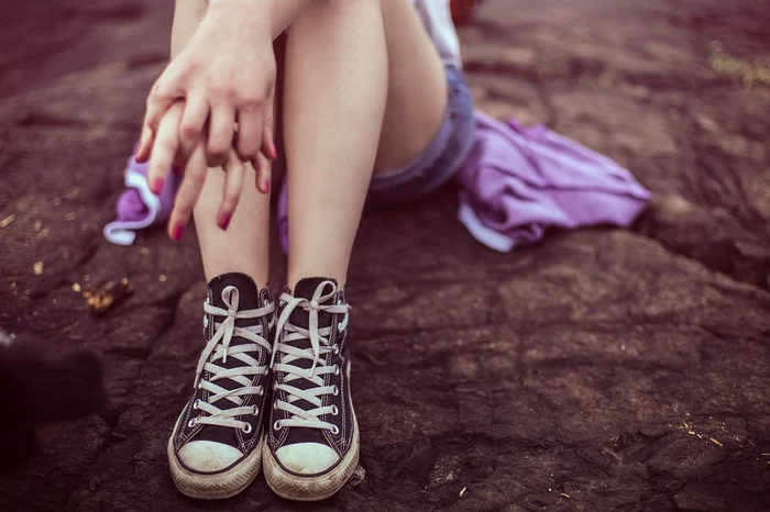 Sexul la adolescenți, date alarmante. Băieții sunt mai responsabili decât fetele când vine vorba de contracepție