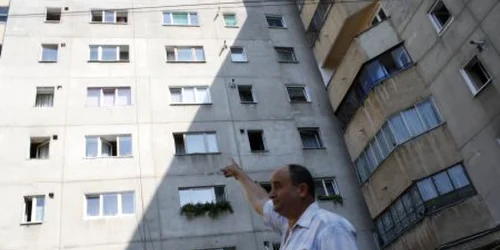 Cluj: Fetiţa care a căzut de pe bloc a murit (GALERIE FOTO)