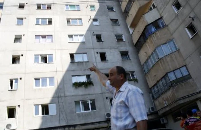 Tânărul a căzut de la etajul 9. FOTO: Arhivă Adevărul