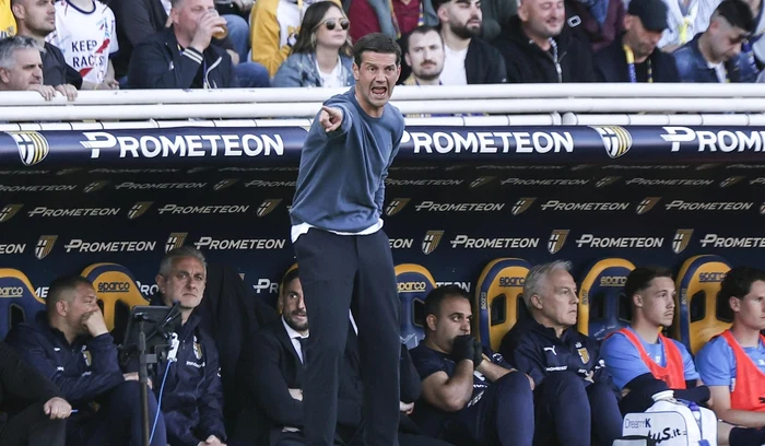 Cristi Chivu încearcă să construiască o echipă stabilă la Parma FC (FOTO: EPA)