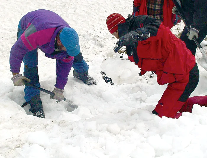 Pe Bd. Barbu Văcărescu din Capitală trotuarele sunt impracticabileFoto: Dorin Constanda