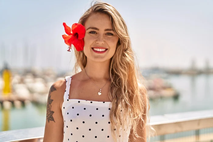 femeie in vacanta jpg