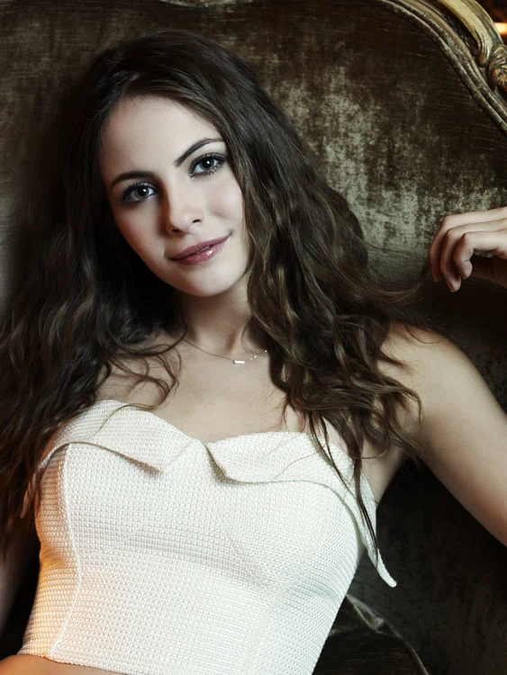 Willa Holland a jucat în serialul "Rebel in California"