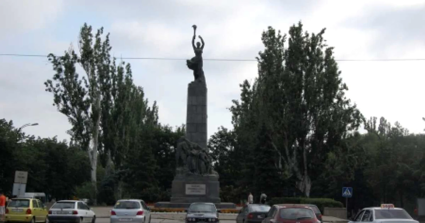 Monumentul „Eroii Komsomolului”, Chişinăului