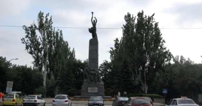 Monumentul „Eroii Komsomolului”, Chişinăului