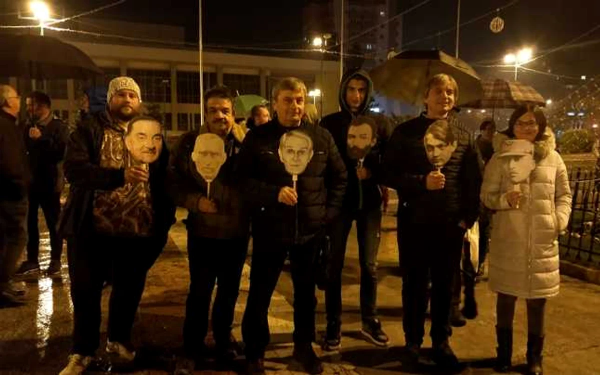 Zălăuanii au expus fotografiile sălăjenilor care au făcut istorie FOTO Adevărul