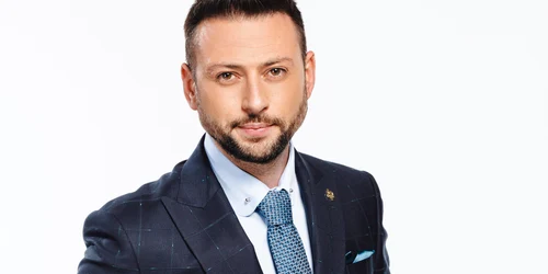 Radu Andrei Tudor prezentator News Time KanalD2 jpg