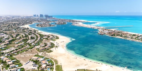 El Alamein, „Maldivele Egiptului” de pe coasta Mediteranei o nouă destinație pentru turiștii români Sursă Join Up