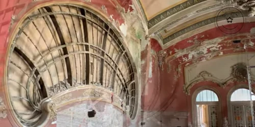 Fereastra secretă descoperită la Cazinoul din Constanţa Sursa Funky Travel