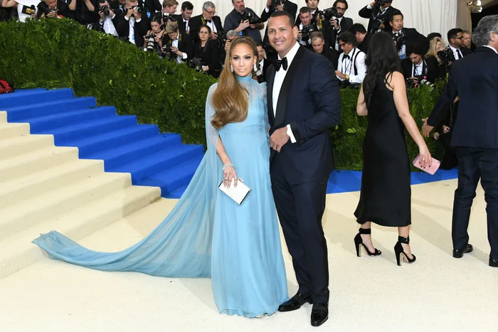 jennifer lopez l and alex rodriguez gettyimages 675607486 jpg jpeg