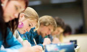 studenti examen ielts cambridge