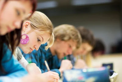 studenti examen ielts cambridge