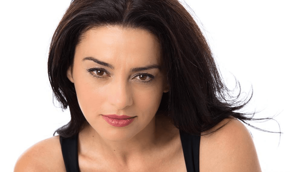 Maria Obretin: „E greu să ținem pasul cu perfecțiunea Insta. Am zis să urlu din prima #suntsuperbă, apoi să anunț si eu câte un spectacol“