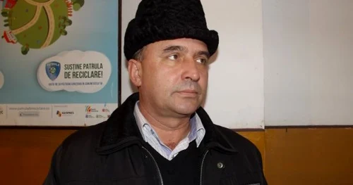 elevii de la strehaia tremură de frig în clase FOTO Corina Macavei