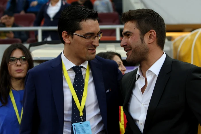 Adrian Mutu (dreapta)