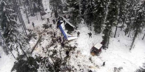 Epava avionului din Apuseni FOTO Mediafax 