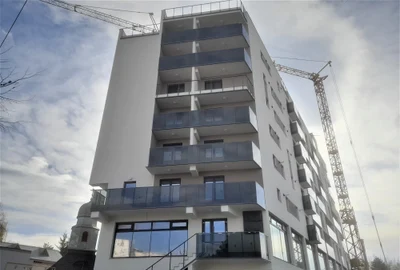 bloc în construcții Suceava jpg