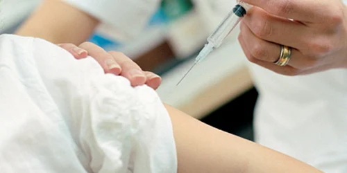 La vaccinare sunt așteptați peste 100.000 de băcăuani