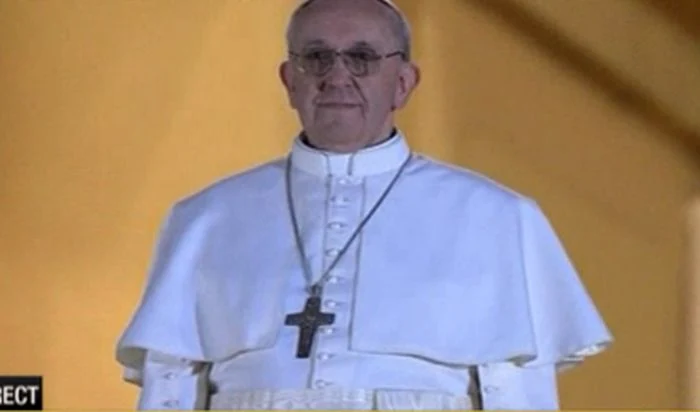 Papa Francis a acordat binecuvântarea «Urbi et Orbi» de la balcon în calitate de Papa Francis.