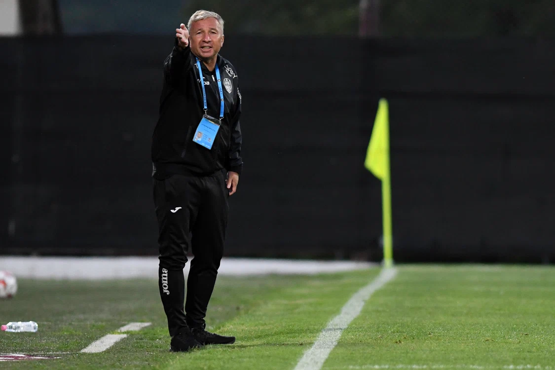 
    Dan Petrescu se intoarce pe banca CFR-uluiFoto: sportpictures.eu  