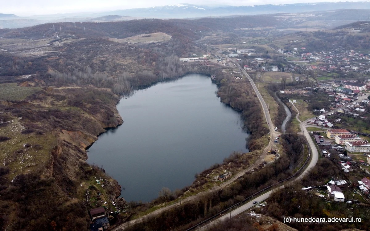 Lacul Teliuc din Hunedoara. Foto: Daniel Guță. ADEVĂRUL