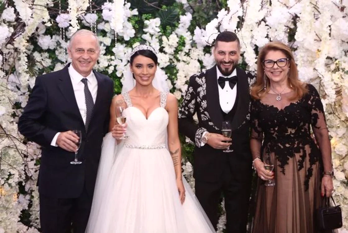Mircea Geoană și soția acestuia, Mihaela, s-au numărat printre invitații de la nunta Adelinei Pestrițu 
