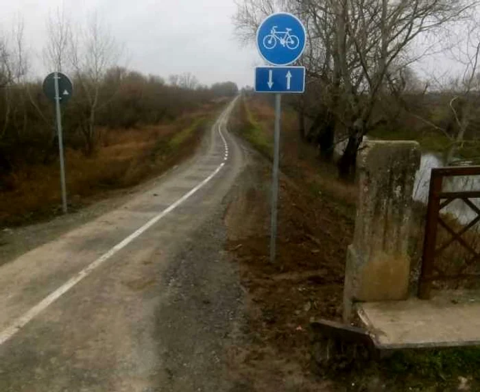 Pista de biciclete de pe teritoriul Serbiei FOTO Facebook/Biciklistička staza Zrenjanin - Temisvar