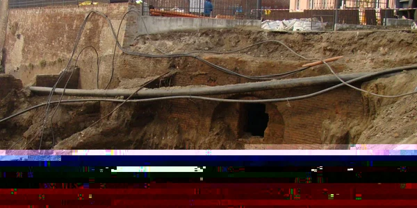 Tunelul a ieşit la iveală în timpul lucrărilor de refuncţionalizare a zonei de vest a Cetăţii 