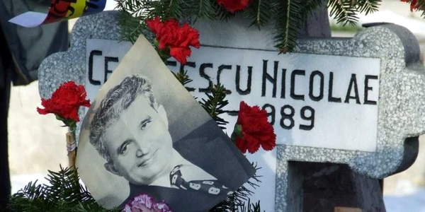 nostalgici nicolae ceauasescu - FOTO activenews.ro