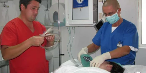 Tânăra este sub supraveghere medicală