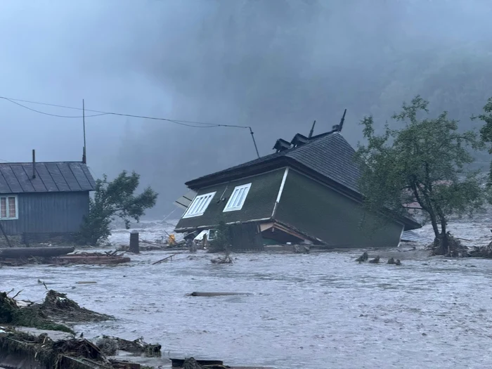 Inundații în județul Suceava Foto: IGSU