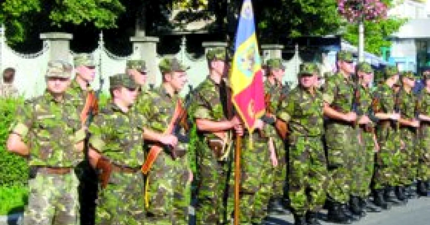 Salarii mai mici pentru generali şi chestori. Venituri majorate pentru prim-adjuncţii SRI şi SIE
