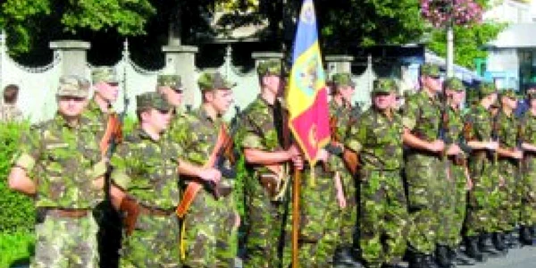 Salarii mai mici pentru generali şi chestori. Venituri majorate pentru prim-adjuncţii SRI şi SIE