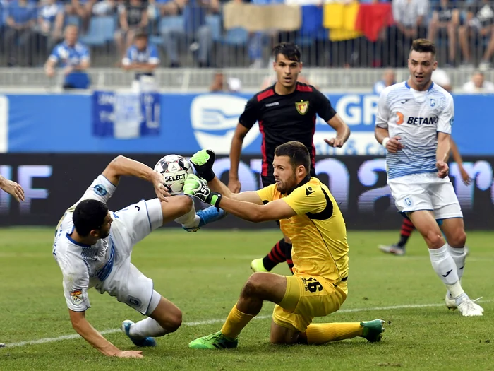 
    Universitatea Craiova nu a reusit sa inscrie contra celor de la Honved in timpul regulamentarFOTO: Sportpictures.eu  