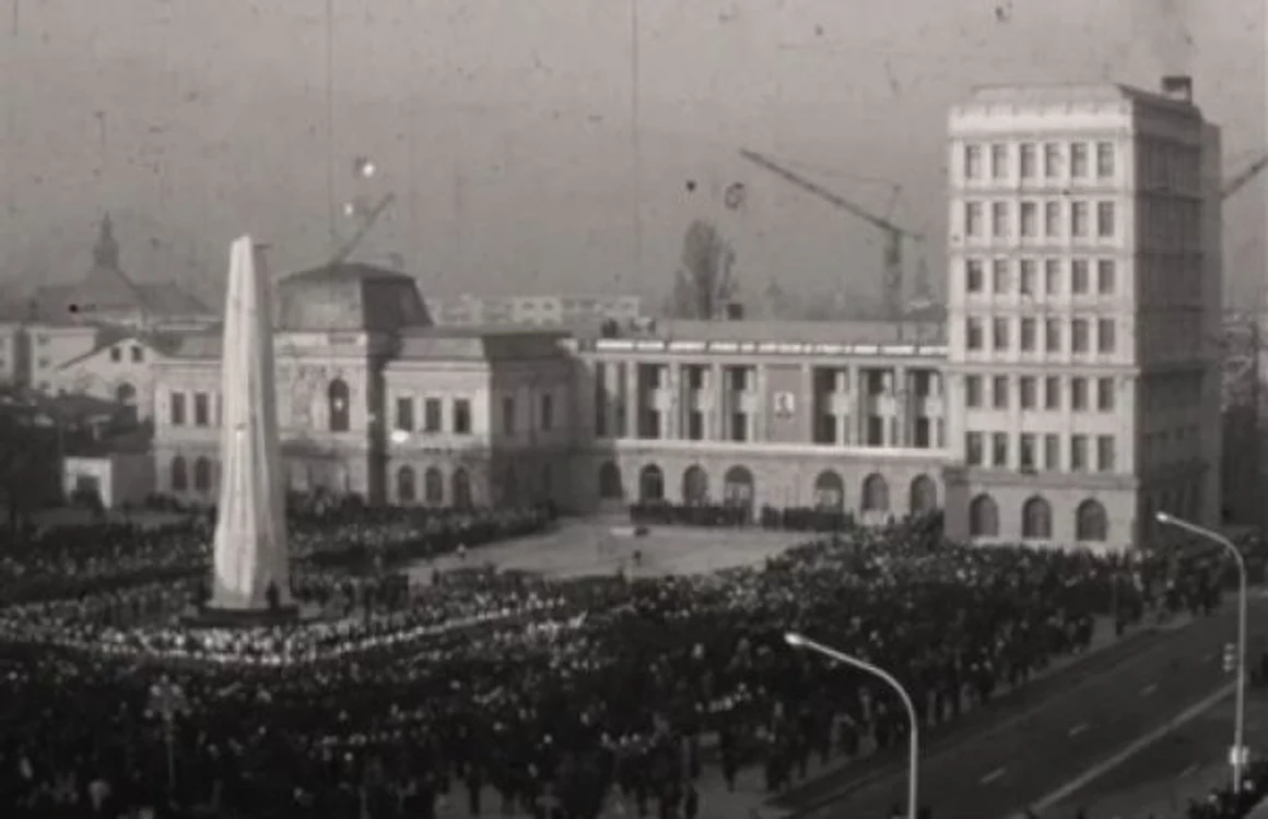 Obeliscul din Focşani a fost inaugurat în 1976 FOTO: Arhivă Constantin Balaci