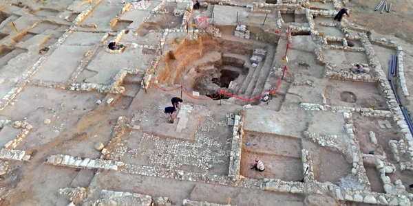 Vedere aeriană asupra ruinele descoperite în Rahat FOTO Autoritatea Israeliană pentru Antichități