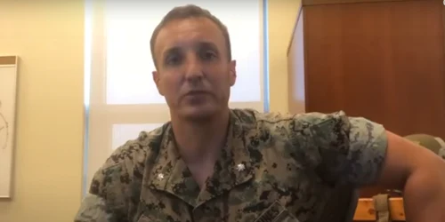 Locotenent-colonelul Stuart Scheller şi-a criticat superiorii pentru modul în care s-a realizat evacuarea din Afganistan FOTO captură