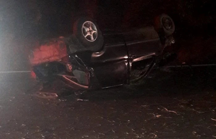 Maşina s-a răsturnat în zona podului de la Neptun FOTO IPJ Constanţa