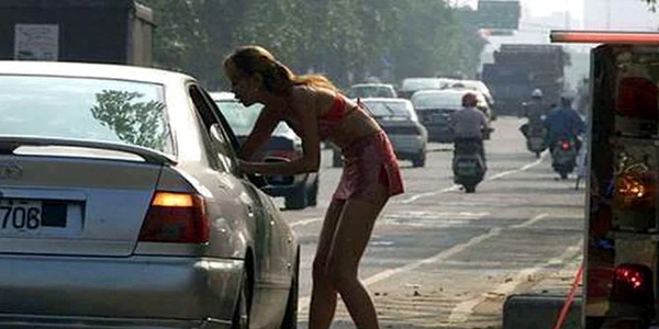 Prostituată târgovişteancă suprinsă în timpul acţiunii de poliţişti