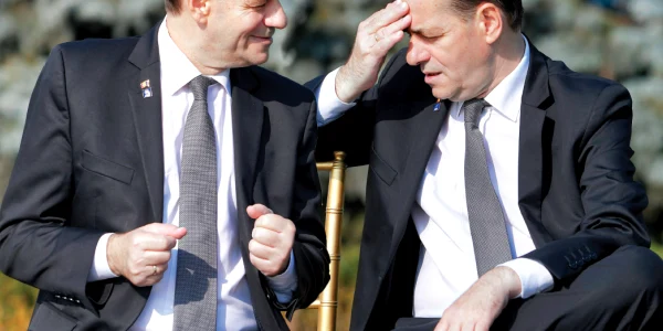 Orban - doua fete FOTO Mediafax 