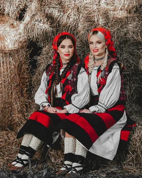 2 suzana si daciana vlad1 jpg jpeg