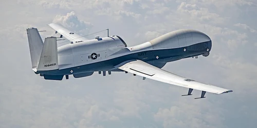 Drona MQ 4C Triton in Japonia jpeg
