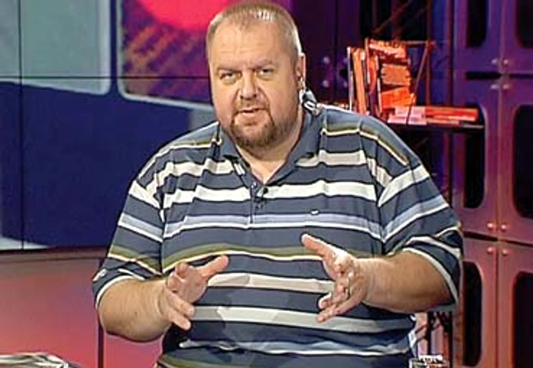 2010. Când a izbucnit scandalul sexual, Cristian Tabără era directorul Departamentului Film din TVR şi prezenta emisiunea “Ca la carte”
