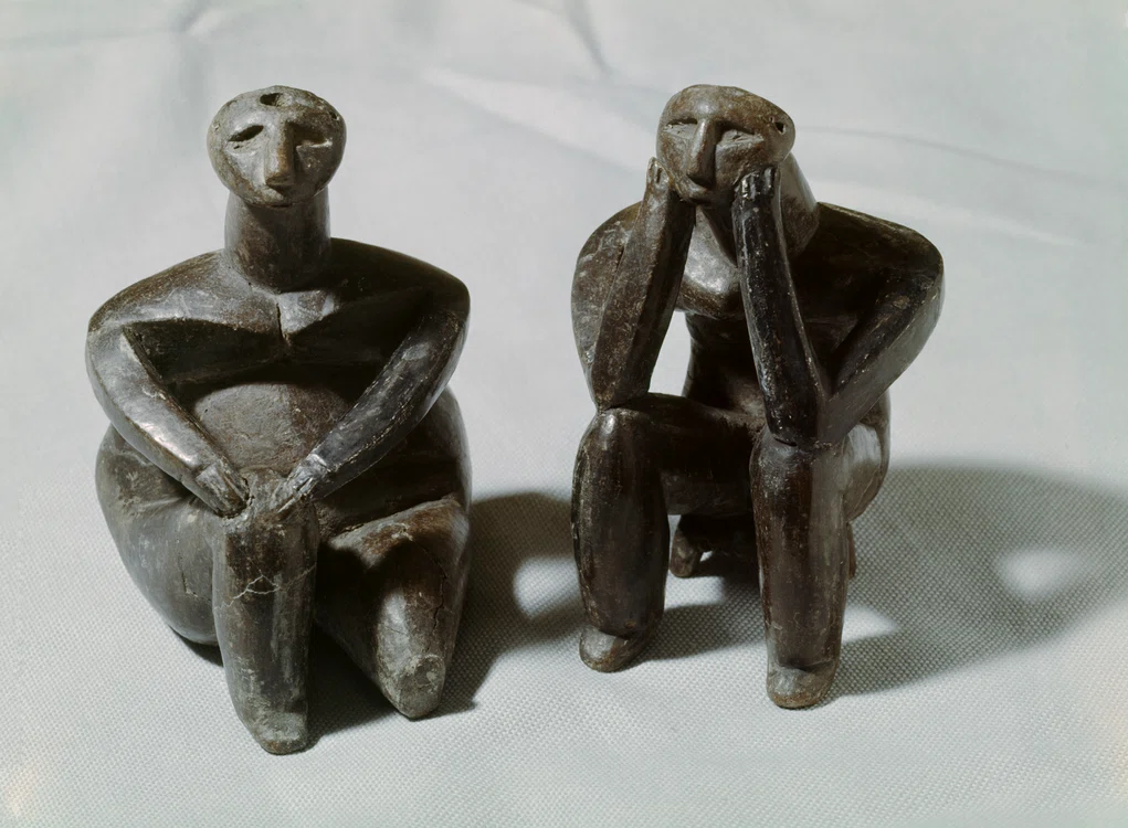 Celebrele statuete „Gânditorul de la Hamangia“ și „Femeie șezând“ FOTO Profimedia