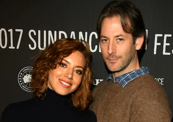 Actrița Aubrey Plaza alături de soțul ei Jeff Baena FOTO: X