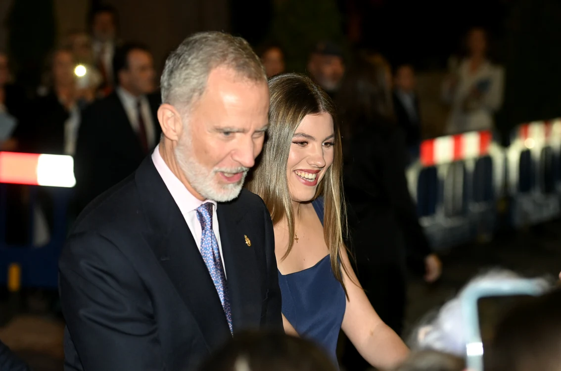 Regele Felipe cu Infanta Sofia profimedia 1145747545 jpg