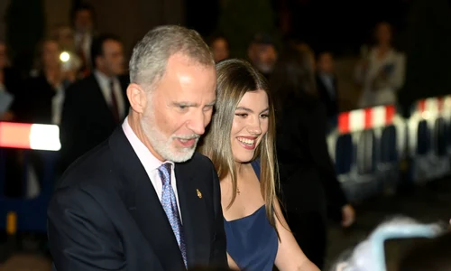 Regele Felipe cu Infanta Sofia profimedia 1145747545 jpg