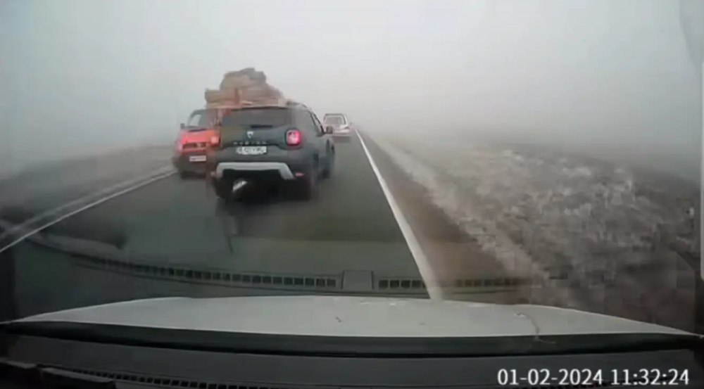 Depășire de infarct pe un drum din Galaţi. Manevra inconştientă a unui șofer care a fost la un pas să provoace o tragedie VIDEO